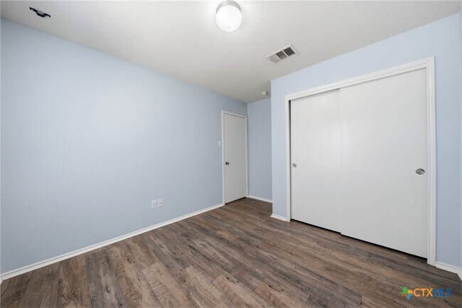 Building Photo - 5212 Capricorn Loop