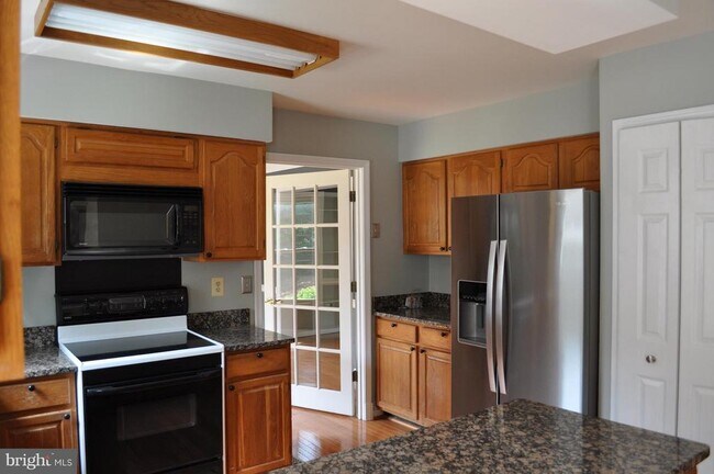 Building Photo - 14616 Falling Leaf Way