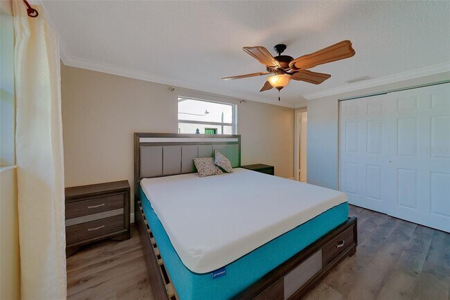 Building Photo - 10451 119th St