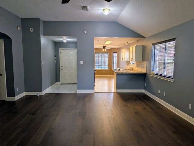 Building Photo - 14619 Golden Cypress Ln