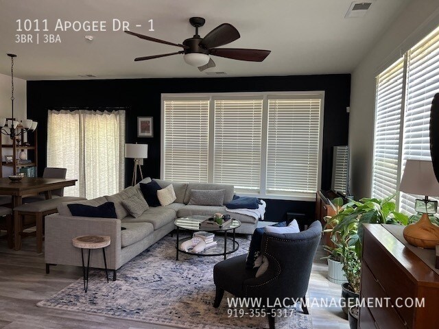 Building Photo - 1011 Apogee Dr