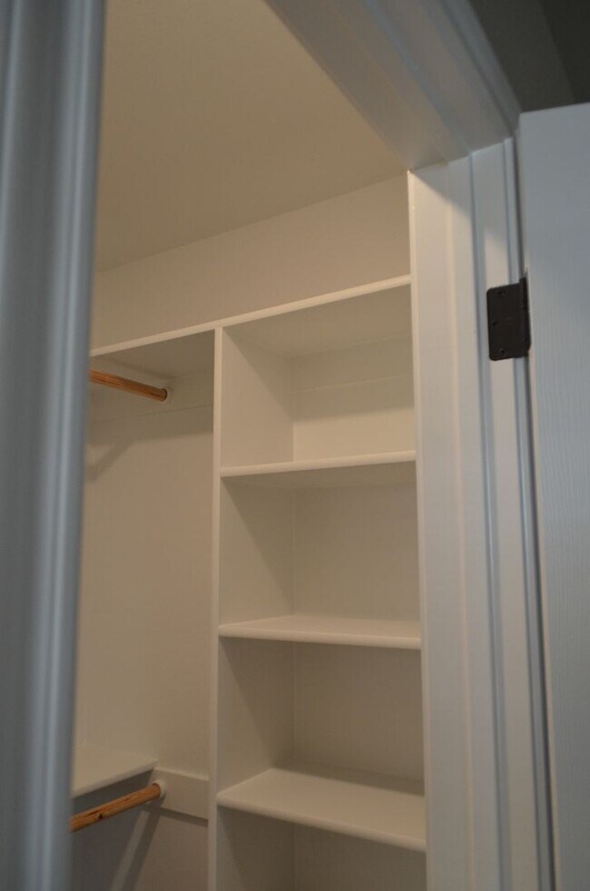 Building Photo - 1713 Castroville Trl