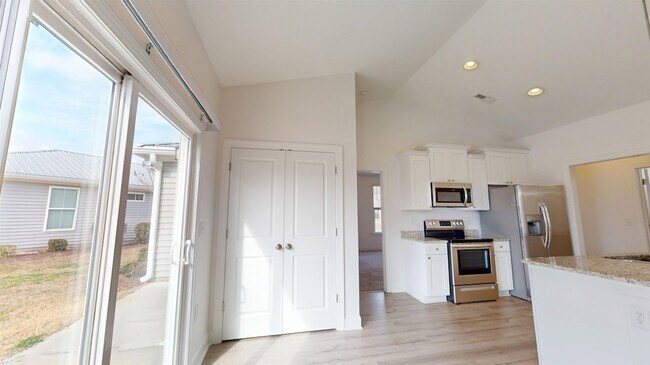 Building Photo - 24 Wimbledon Ct