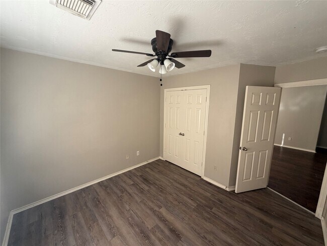 Building Photo - 15343 Court Amber Trail