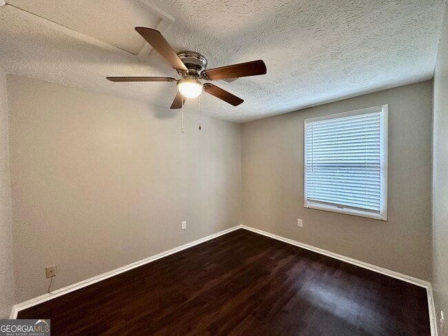 Building Photo - 1719 Cumberland Valley Dr SE