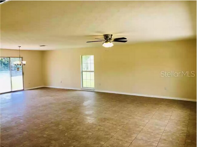 Building Photo - $1,895 ** AVAIL 6/7/25 ** 3 Bed / 2 Bath S...