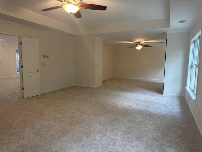 Building Photo - 5484 Stone Cove Dr SW