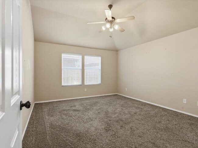 Building Photo - 6524 Sierra Madre Dr