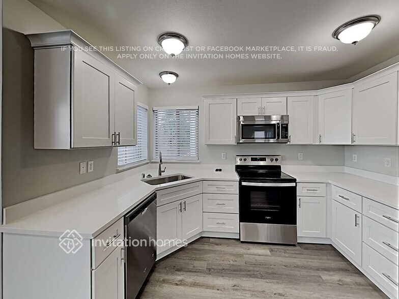 Building Photo - 4007 201st St E