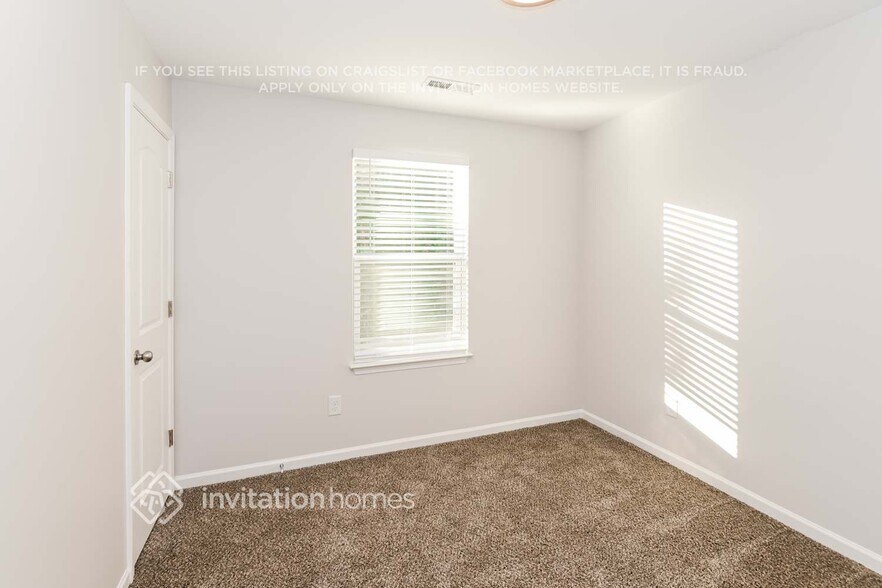 Building Photo - 6528 Pennacook Dr