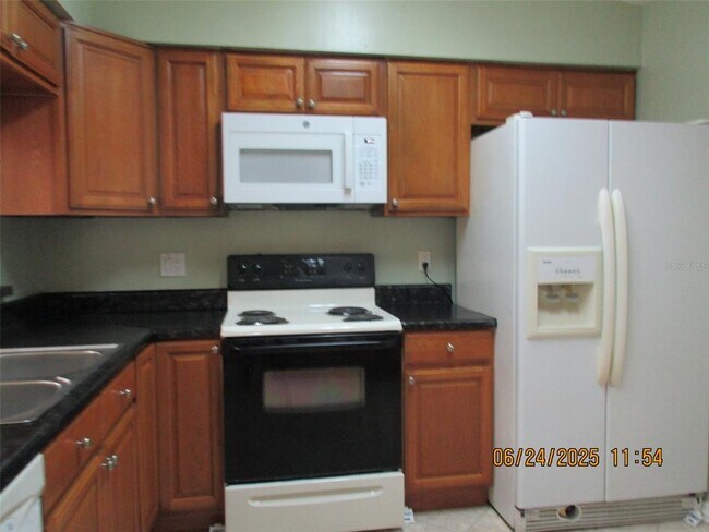 Building Photo - 3125 Wickham Ave