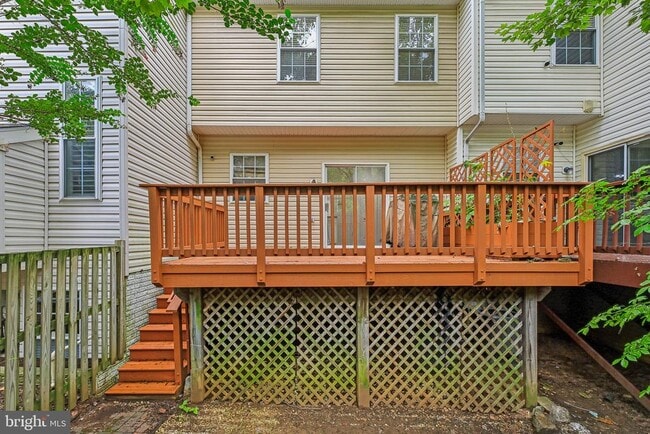 Building Photo - 633 Baystone Ct
