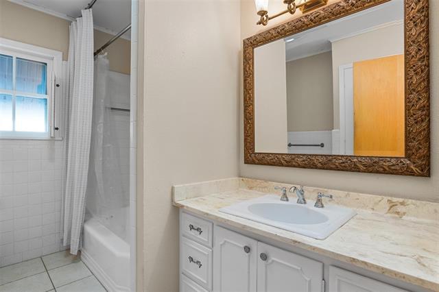 Building Photo - 3616 Harwen Terrace