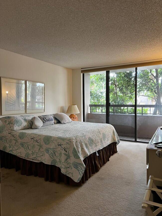 Building Photo - 4702 Fountains Dr