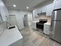 Building Photo - 71 Paine St