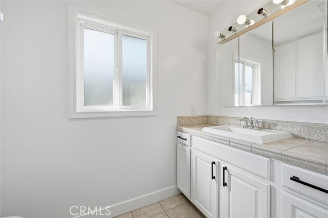 Building Photo - 5613 Pso De Pablo