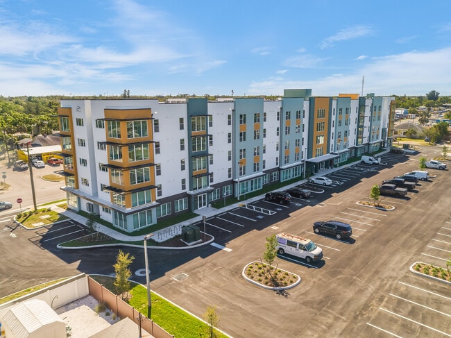 Building Photo - Astoria on 9th