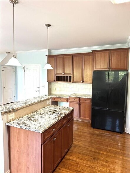 Building Photo - 3590 Millwater Crossing NE