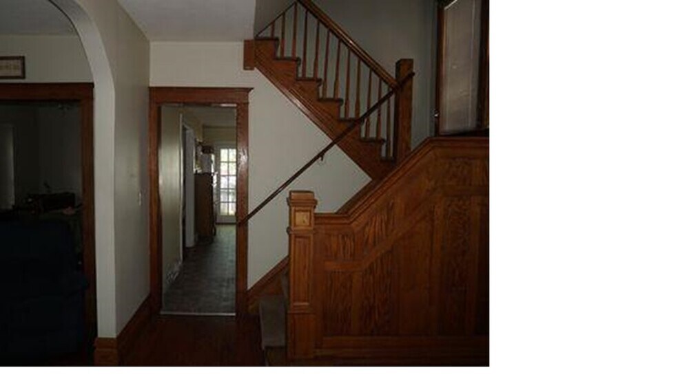 Building Photo - 412 W Vine St