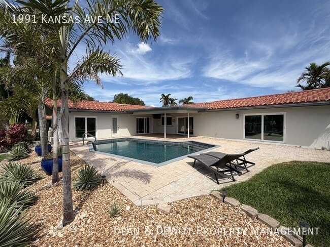 Building Photo - 1991 Kansas Ave NE