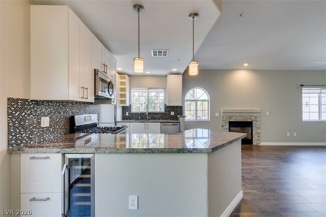 Building Photo - 2925 Wigwam Pkwy