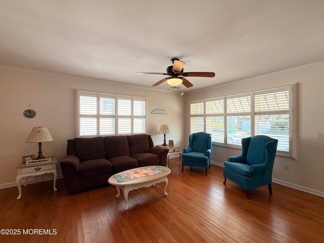 Building Photo - 138 10th Ave