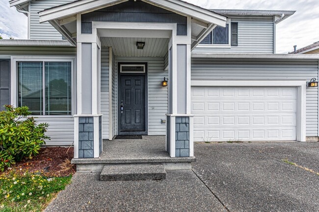 Building Photo - Beautiful home near Clark Lake Park!
