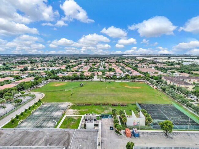 Building Photo - 10870 NW 88th Terrace