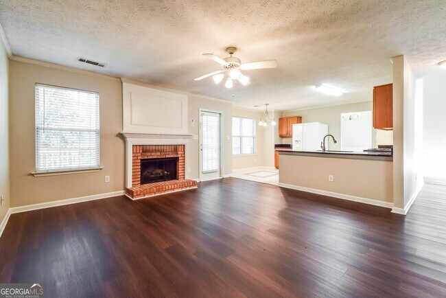 Building Photo - 1068 Litchfield Way SW