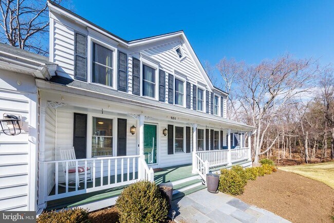 Building Photo - 980 Old Holly Dr