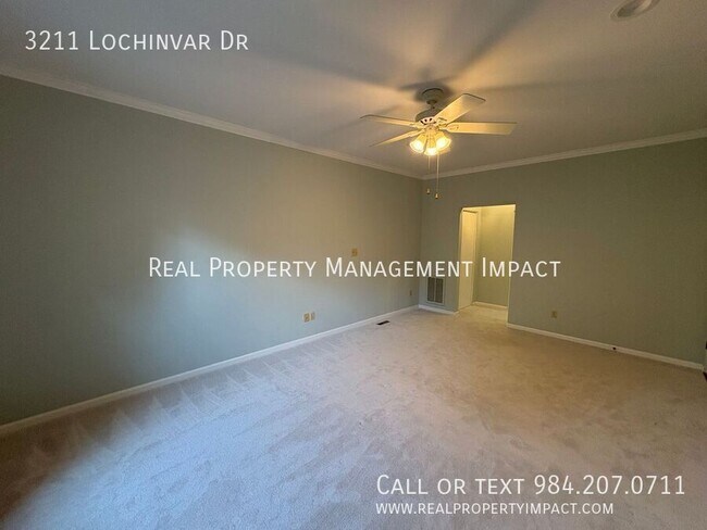 Building Photo - 3211 Lochinvar Dr