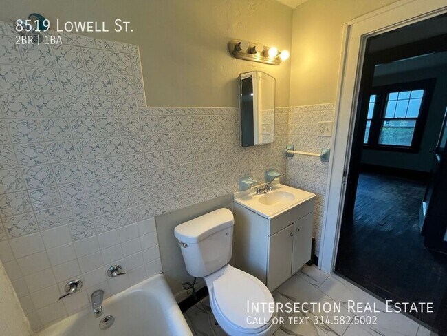 Building Photo - 8519 Lowell St