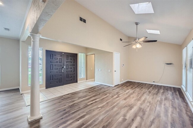 Building Photo - 3005 Saddlehead Dr