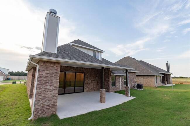 Building Photo - 5732 Lantana Ln