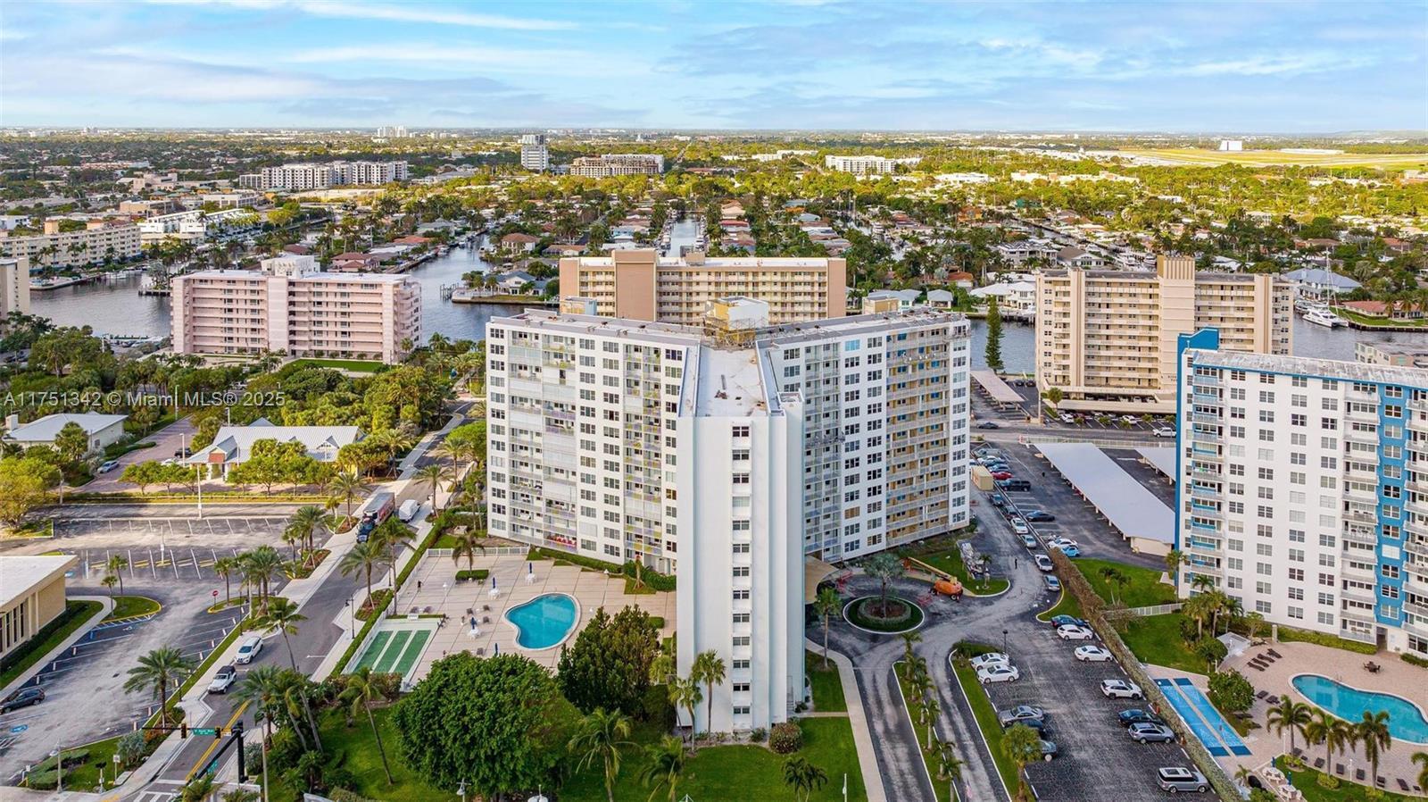 Building Photo - 201 N Ocean Blvd