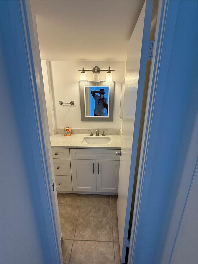 Building Photo - 111 Briny Ave