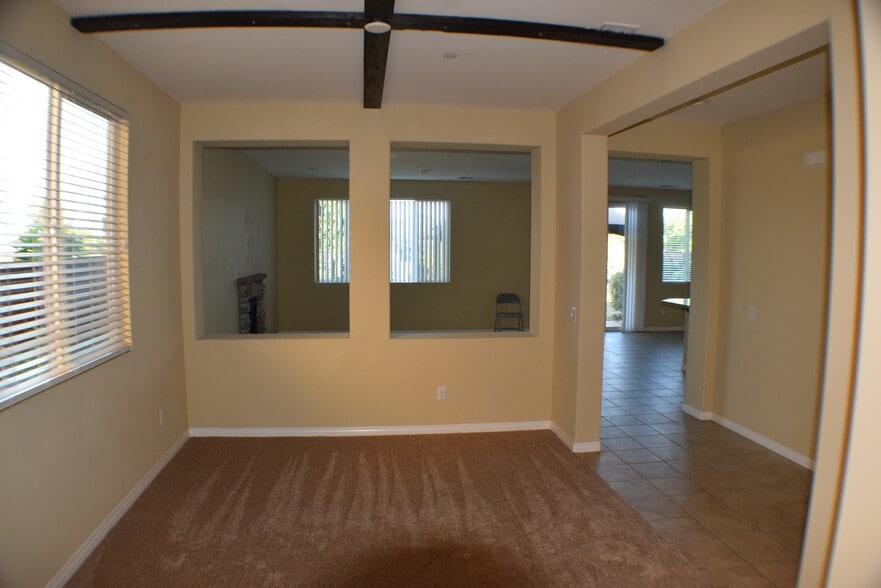 Building Photo - 32436 Shadow Canyon Trl