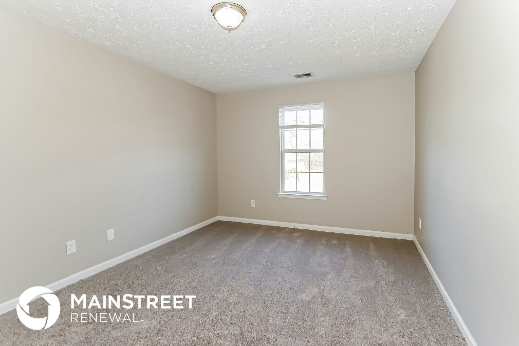Building Photo - 290 Pleasant Hills Dr
