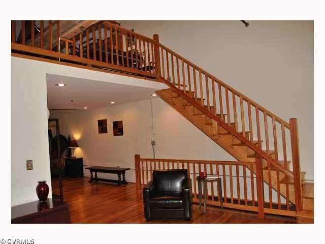 Building Photo - 2511 Mule Barn Aly