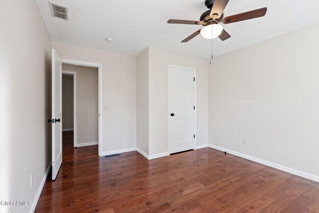 Building Photo - 30 Dick Lynch Rd