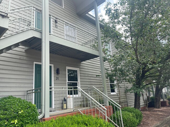 Primary Photo - Courtyard Condominiums