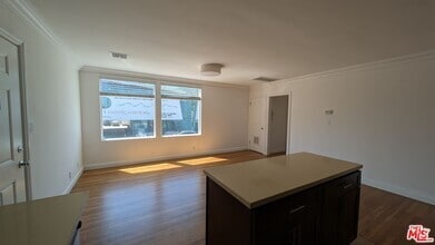 Building Photo - 1728 S Robertson Blvd