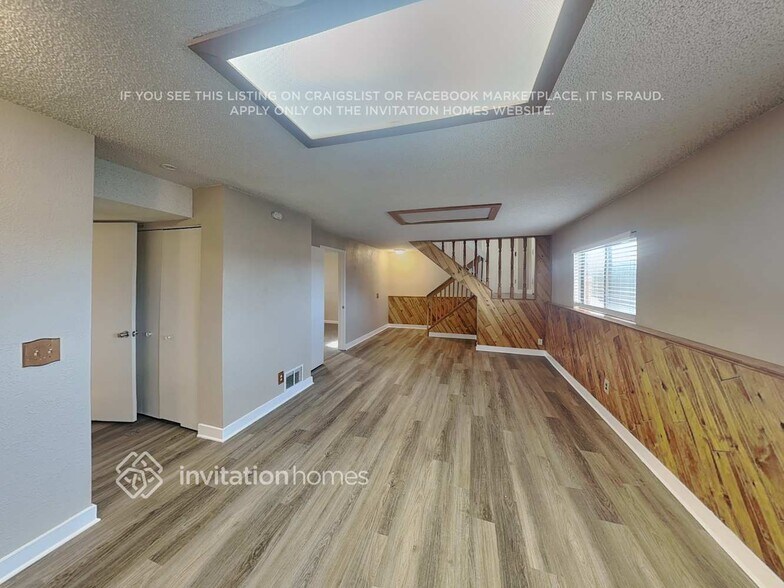 Building Photo - 14794 E Florida Ave