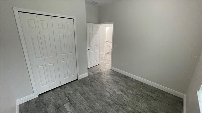 Building Photo - 4949 Ives Ave