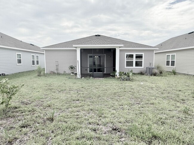 Building Photo - Like New Home In Highland Chase