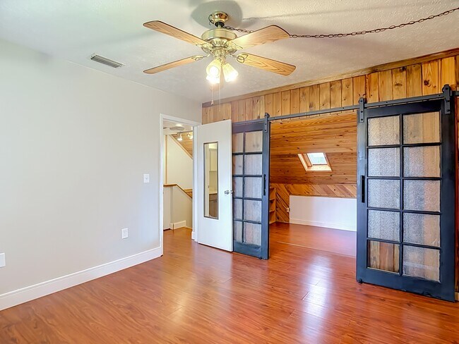 Building Photo - 5602 Ashley Oaks Dr