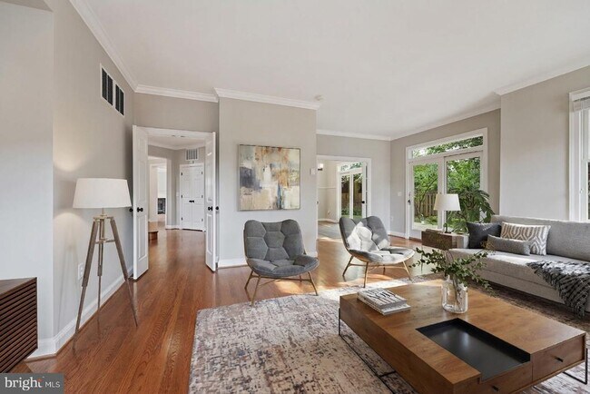 Building Photo - 5108 Warren Pl NW