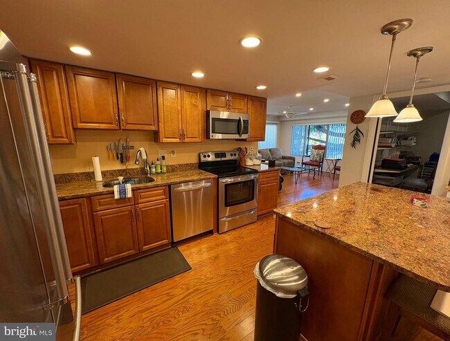 Building Photo - 1600 Prince St