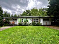 Building Photo - 904 Tremont St