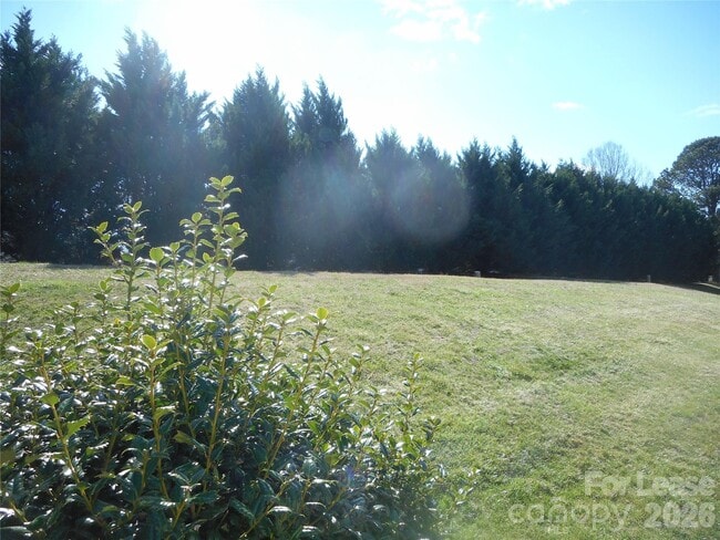 Building Photo - 8235 Circle Tree Ln